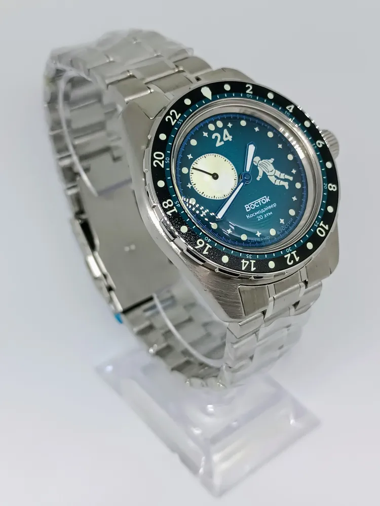 Vostok Amphibia 14038B Luna Dude Watch [Exclusive] - Image 9