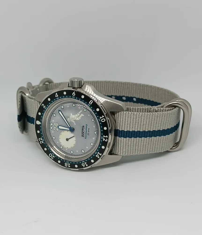 Vostok Amphibia 14039B Luna Dude Watch - Image 4