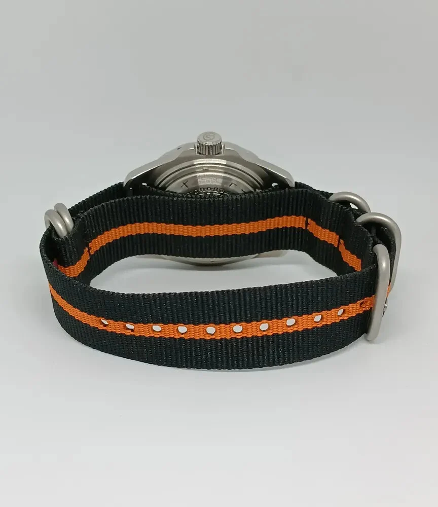 Vostok Amphibia 14091V CosmoDiver Mars 24-Hour Watch - Image 7