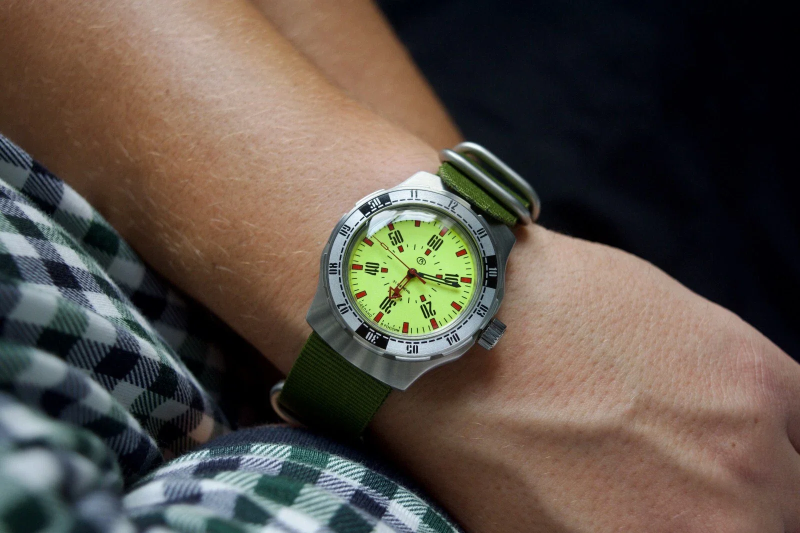 Vostok Amphibia 16032V Watch Pripyat Chernobyl - Image 8