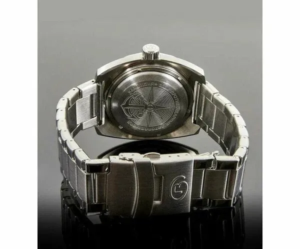 Vostok Amphibia 17005B Automatic 24-hour Watch - Image 4