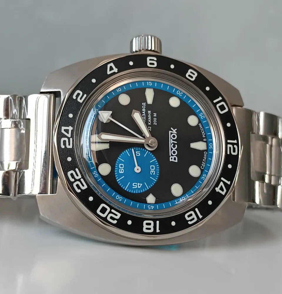 Vostok Amphibia 17034B GMT Watch Batman - Image 3