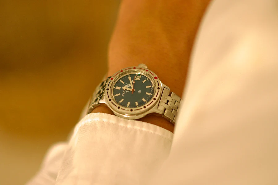 Vostok Amphibia 420059 Watch - Image 8