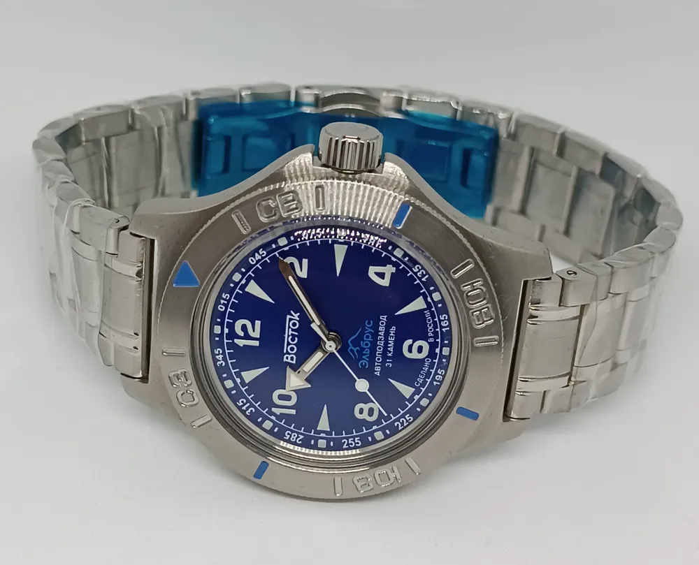 Vostok Amphibia 74094B Elbrus Watch - Image 3
