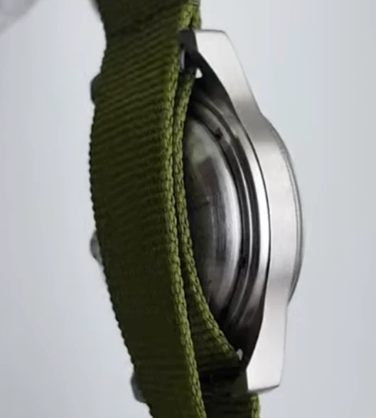 Vostok Komandirskie 18021V Pilot Watch [Exclusive] - Image 4