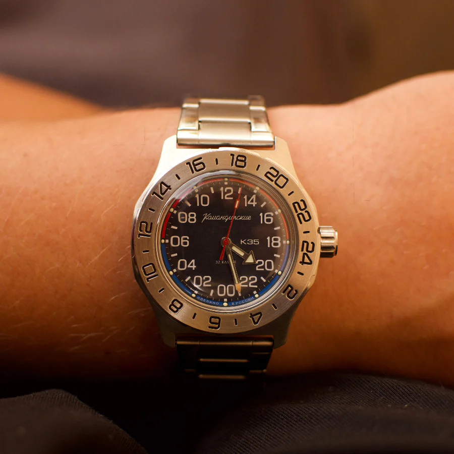 Vostok Komandirskie 35085A K35 24-Hour Watch - Image 6