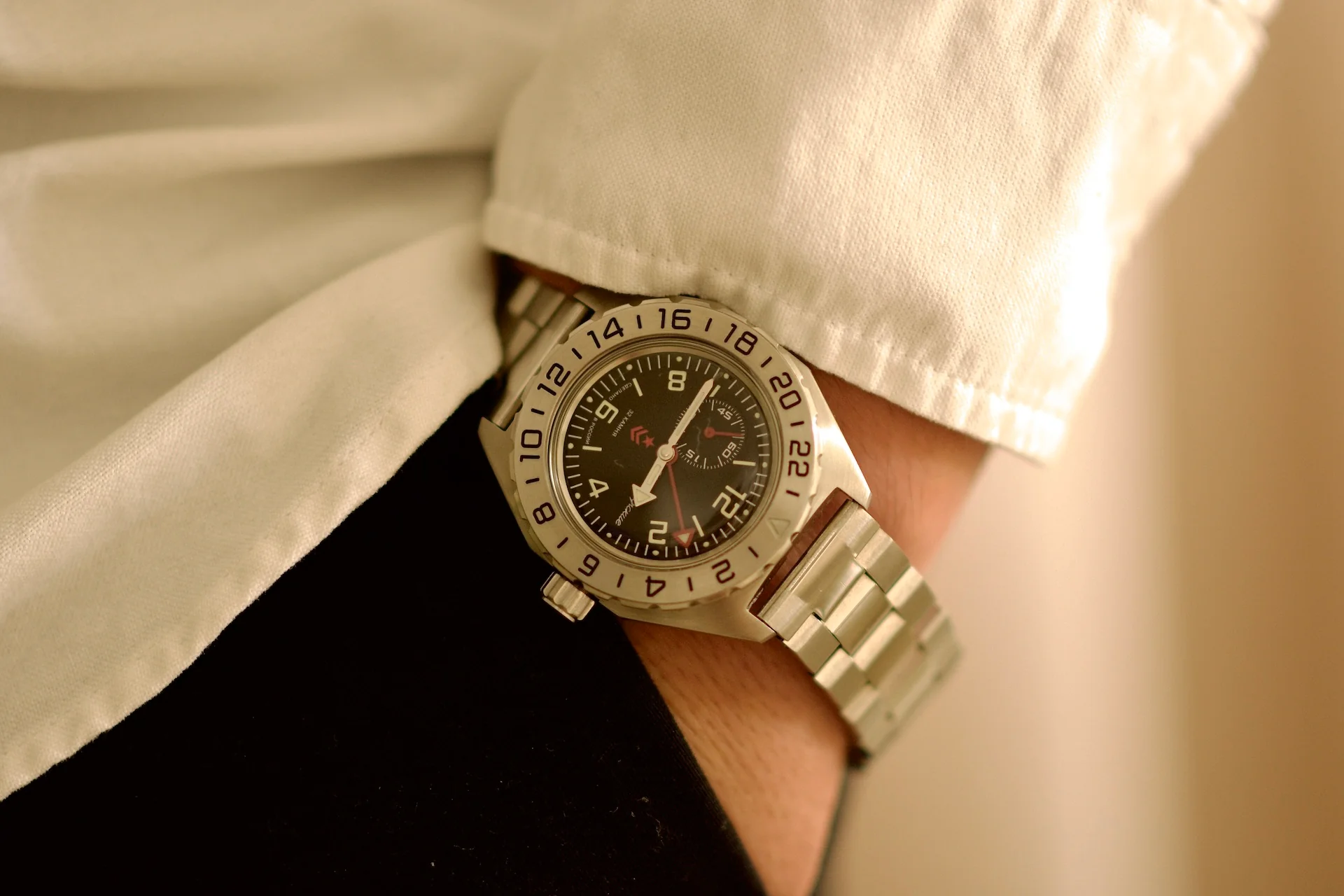 Vostok Komandirskie 650539 GMT Watch - Image 5